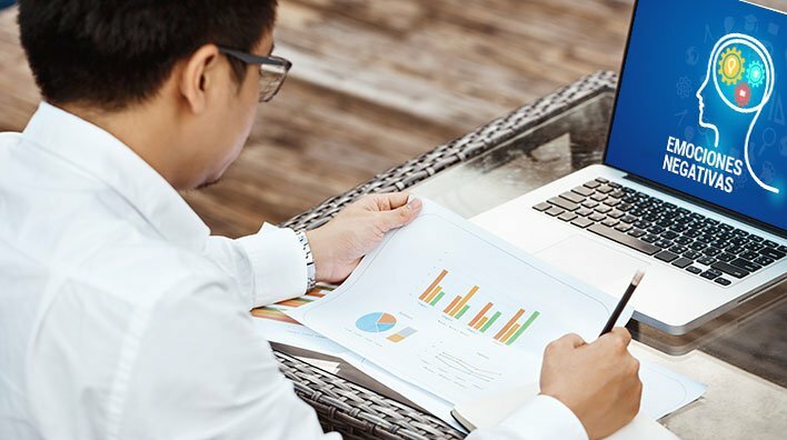 Investigación sobre aceptar emociones negativas